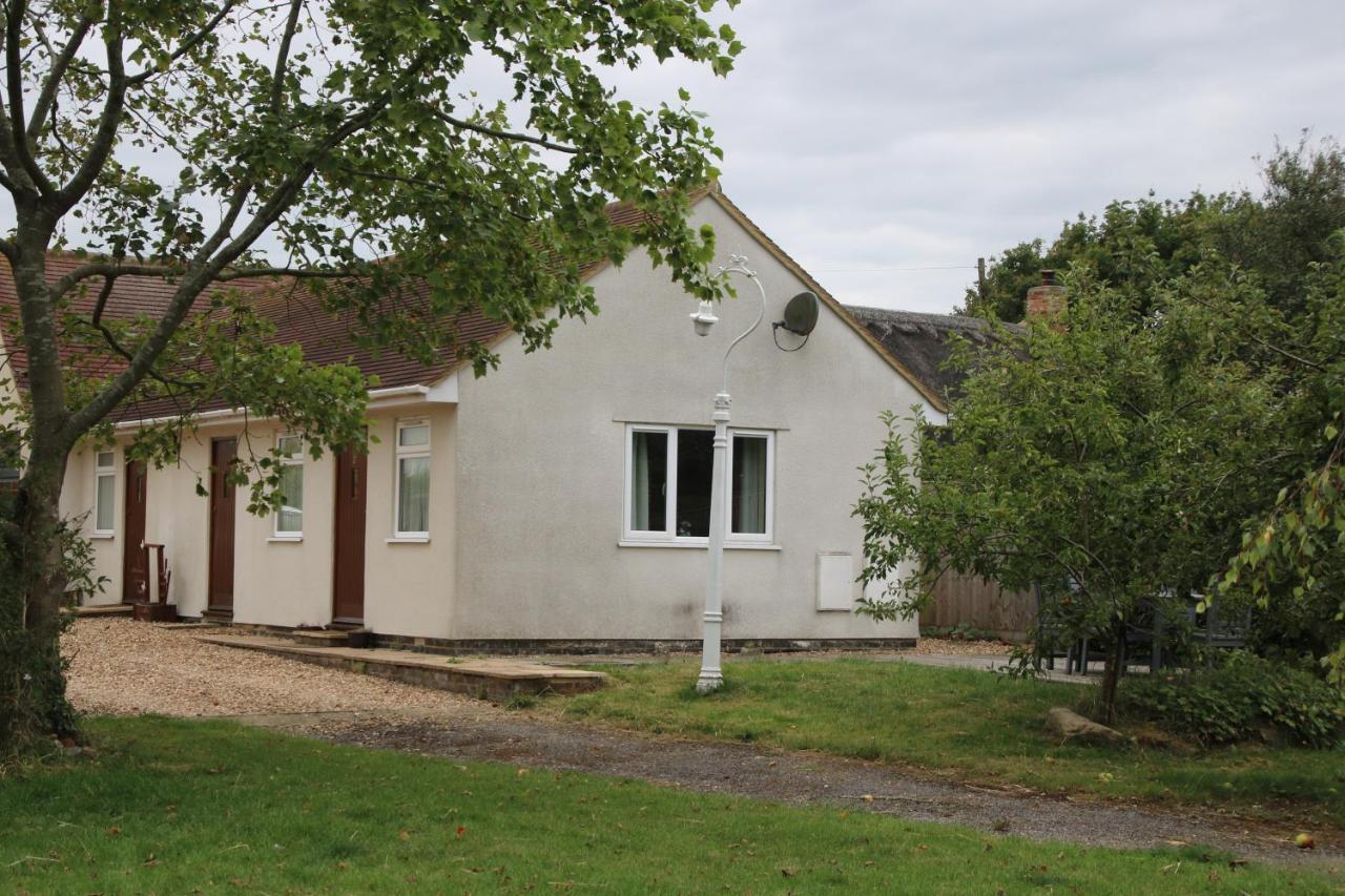 The Stables B&B @ Pear Tree Cottage 윈슬로 외부 사진